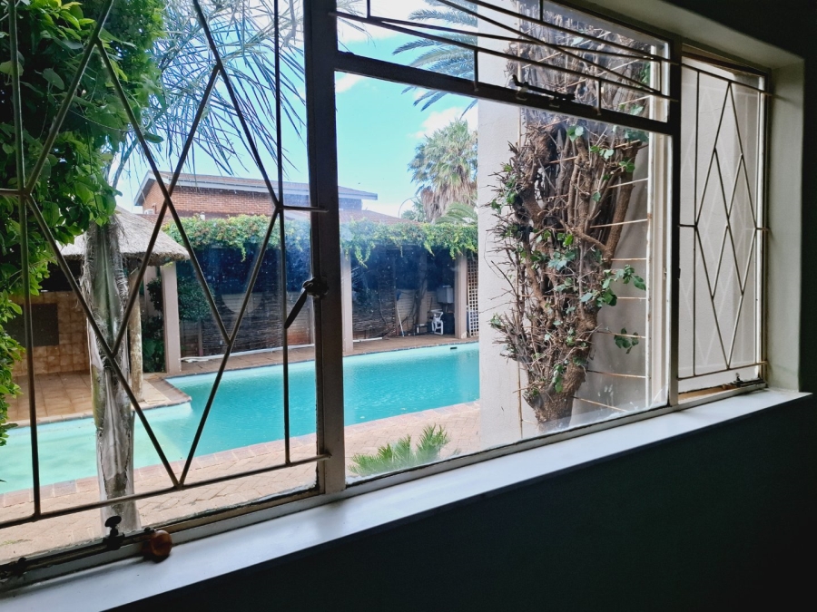 5 Bedroom Property for Sale in Fichardt Park Free State